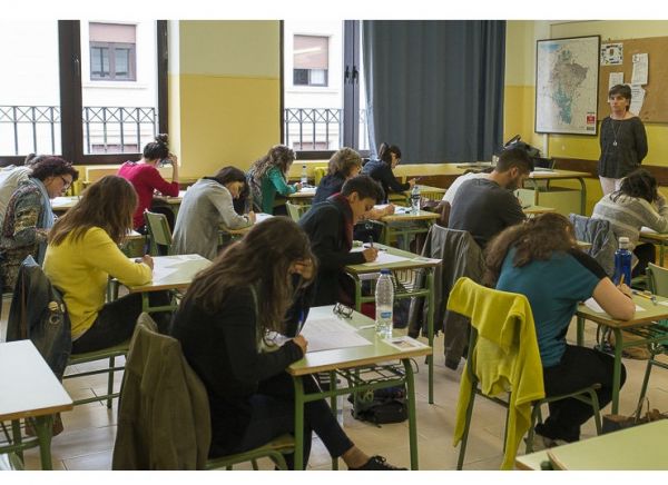 2.041 nuevas plazas para profesores de Secundaria y RFP en Canarias en 2018
