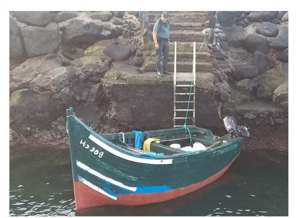 Arriban dos pateras a las costas de Lanzarote e interceptan a 27 inmigrantes