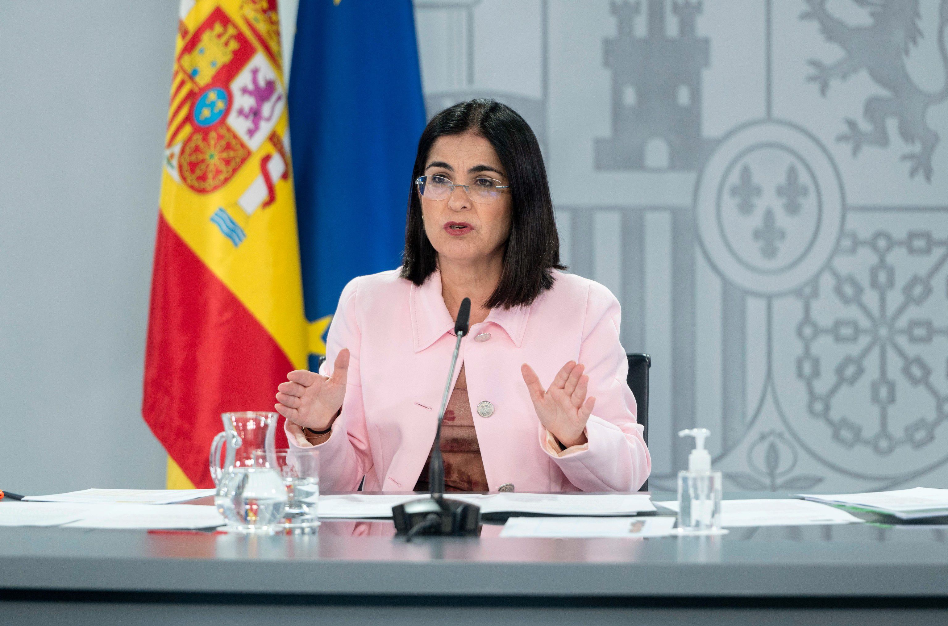 Sanidad descarta volver a las mascarillas en interiores ante el aumento de los contagios