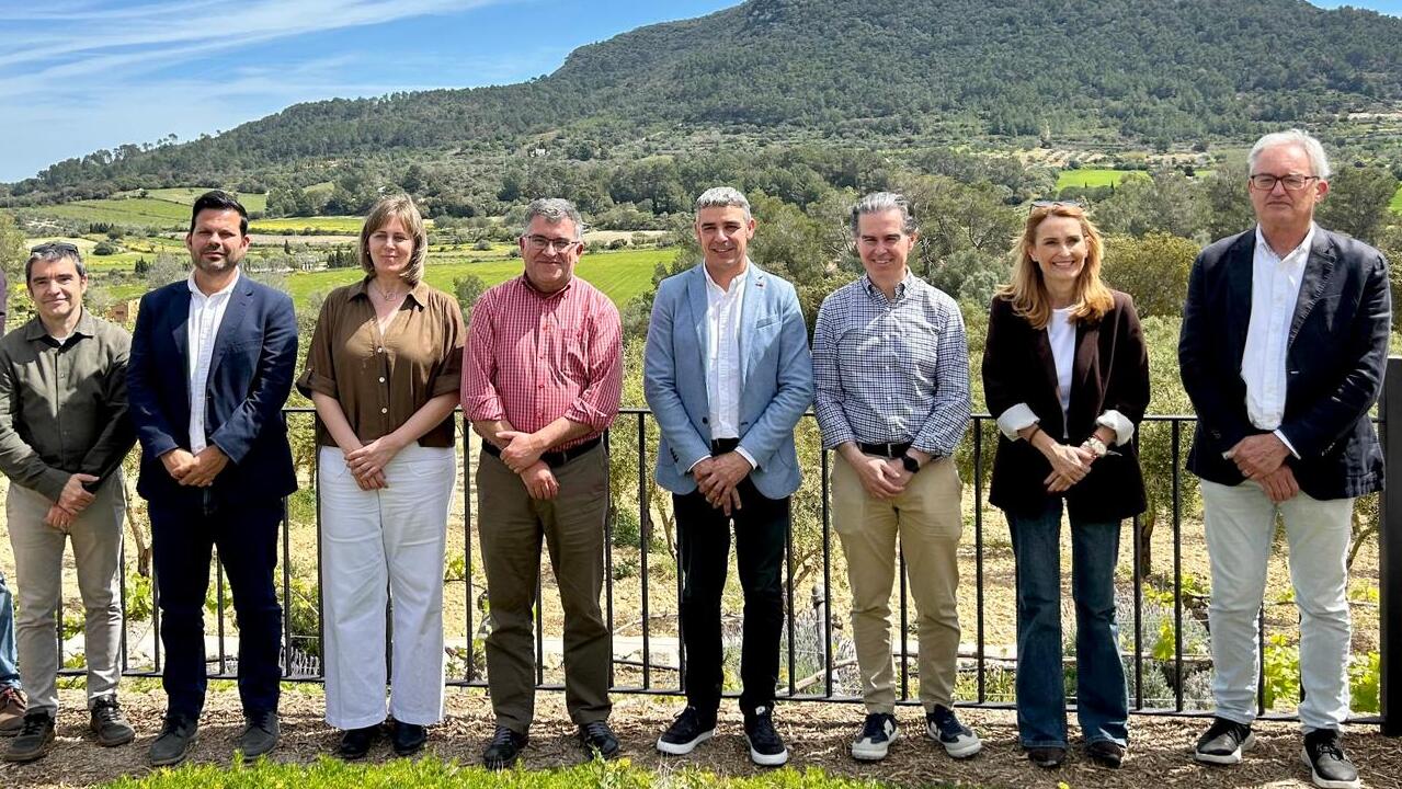 Canarias y Baleares refuerzan la colaboración de los archipiélagos en materia agraria y pesquera