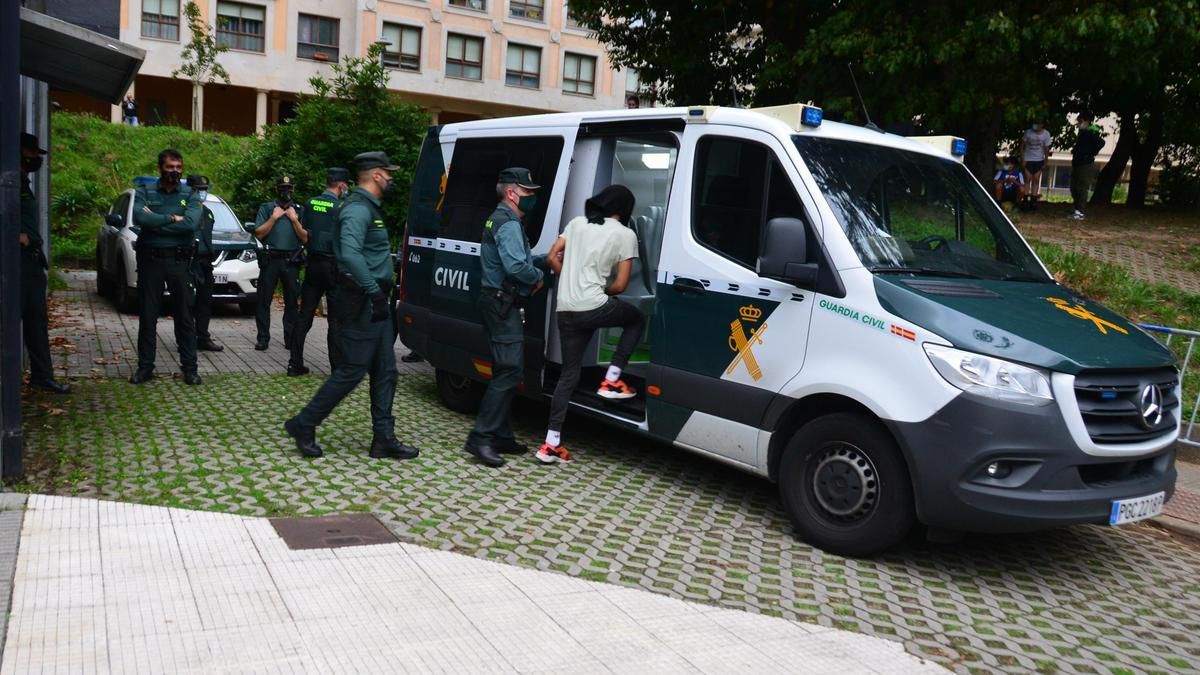 Detienen a dos hombres por agredir sexualmente a una mujer en una vivienda de la capital grancanaria