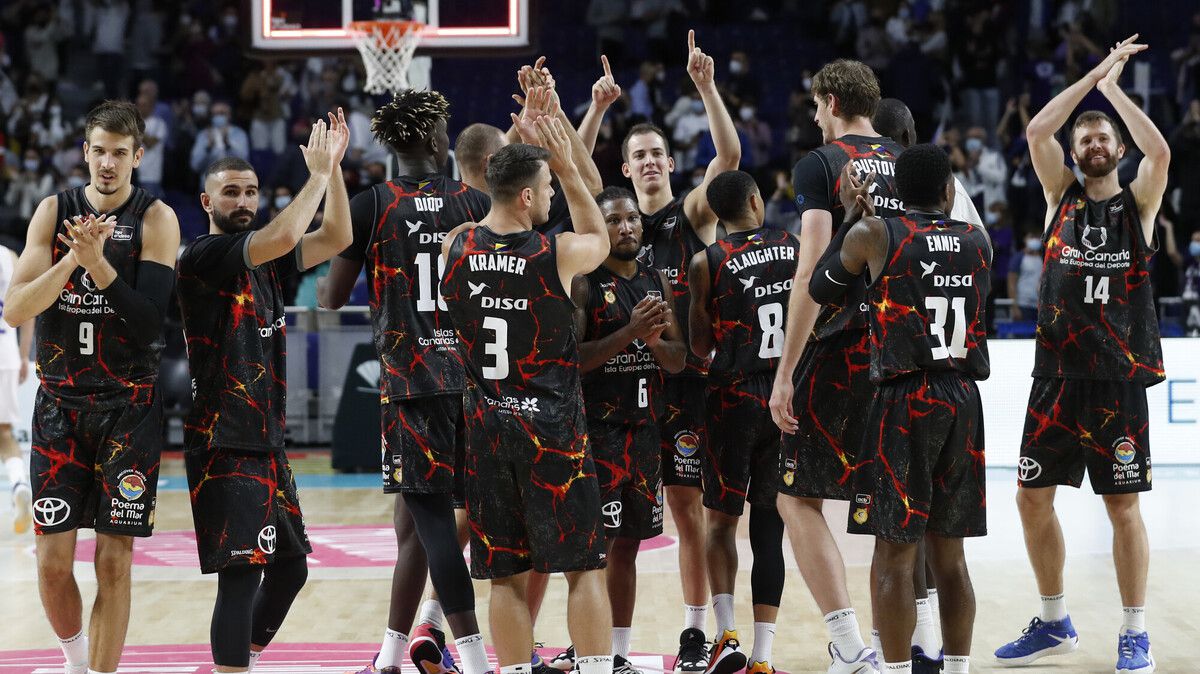El Gran Canaria vence al Madrid con un  imperial Pustovyi  70 - 75