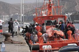 Al menos 50 muertos al naufragar dos pateras que se dirigían a Canarias en el Sahara y Mauritania