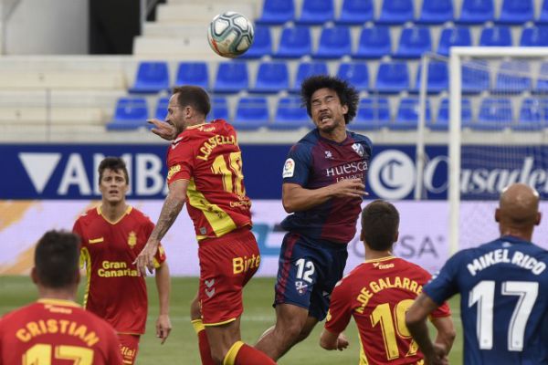 1-0. El Huesca frena las aspiraciones de ascenso de la UD Las Palmas