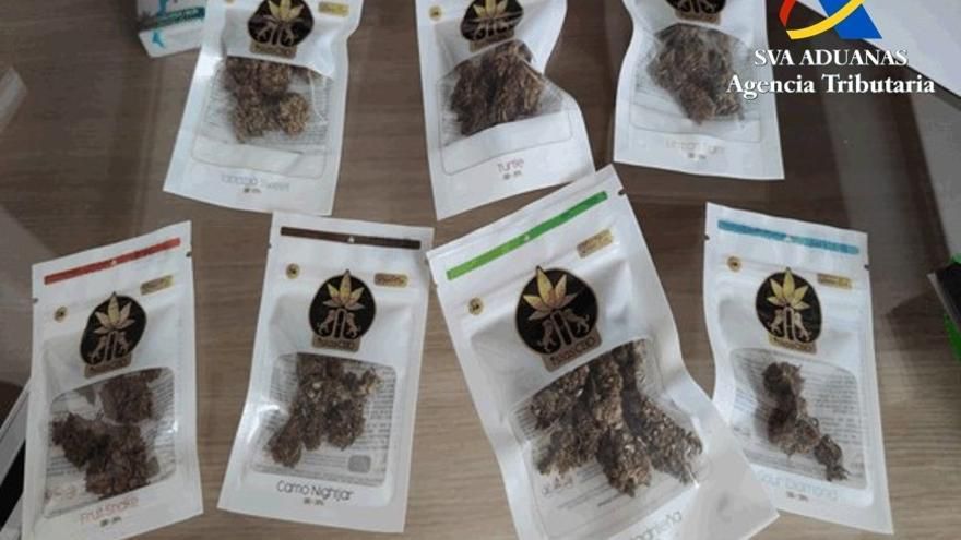 Intervienen cogollos de marihuana y resina de hachís en una tienda de CBD en Las Palmas