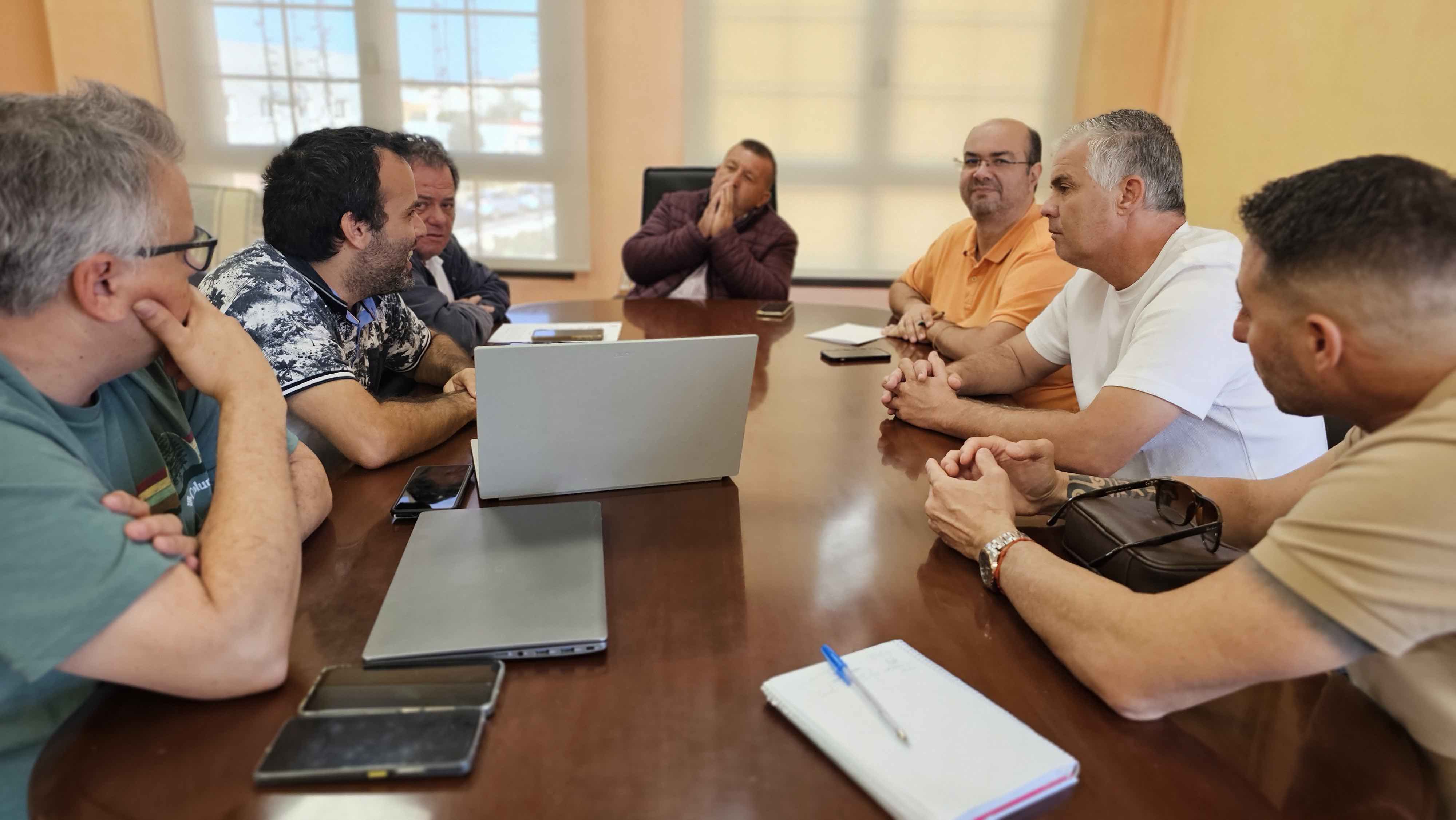 Una puntera Central de LLamadas de Taxis entra en funcionamiento en Antigua