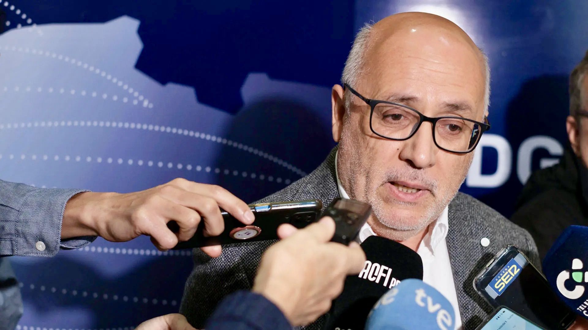 Antonio Morales no se siente “cuestionado” y cree “sano” que haya debate en Nueva Canarias