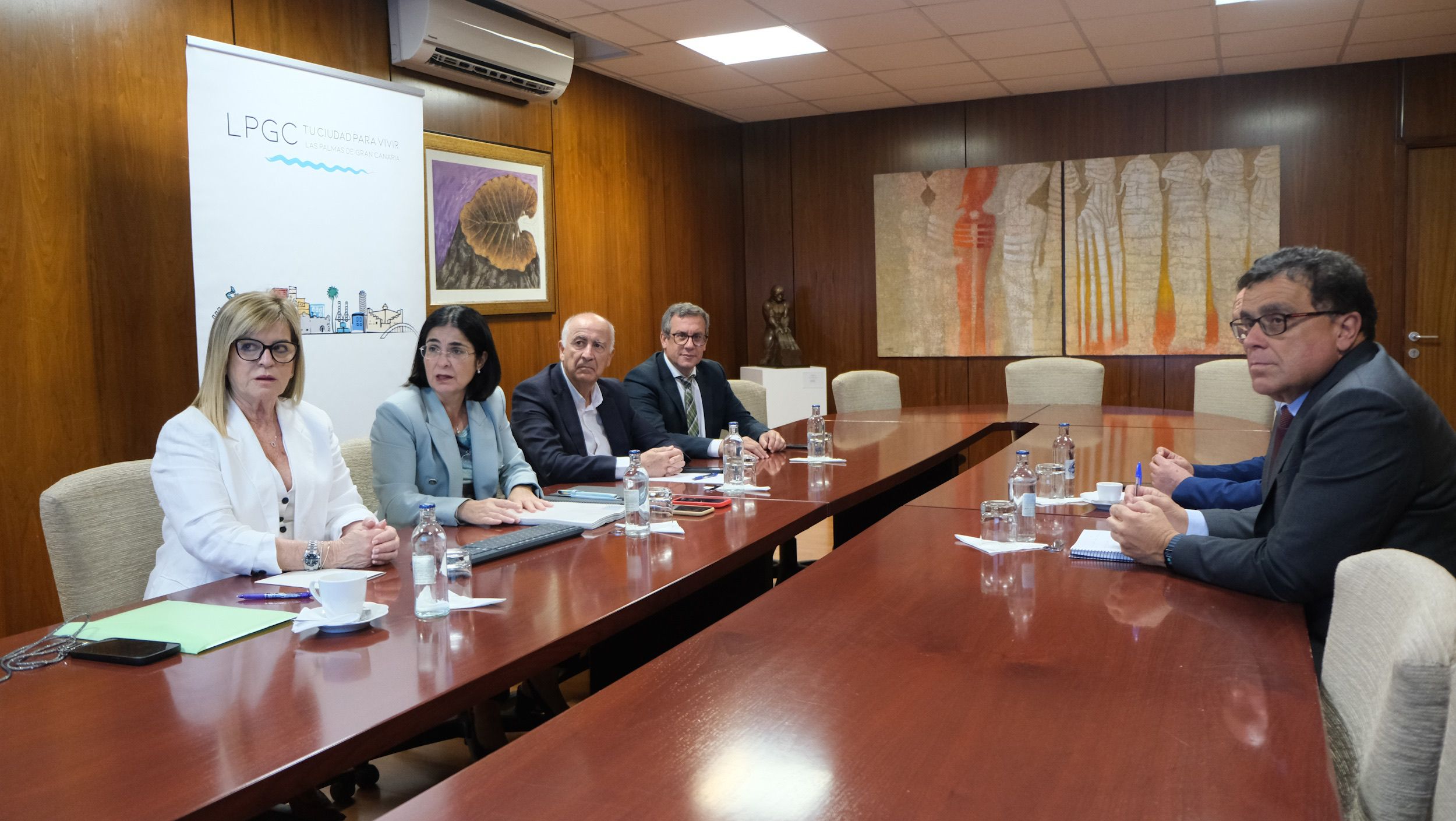 El Ayuntamiento de la capital grancanaria y el Gobierno de Canarias tratan sobre las infraestructuras hidráulicas
