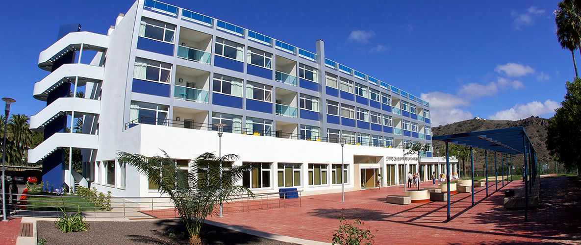 Canarias se sitúa, junto a C.Valenciana, como la CCAA que tiene menos plazas residenciales con financiación pública