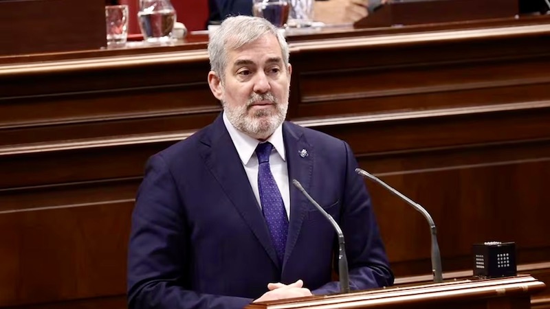 Clavijo alerta del uso político de la migración tras el bloqueo sectorial