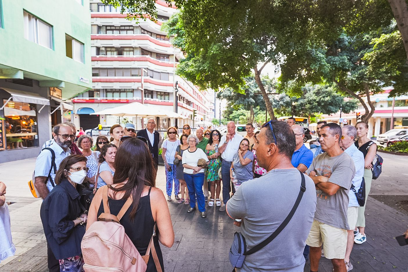 Un paseo guiado por las calles del barrio de Las Alcaravaneras