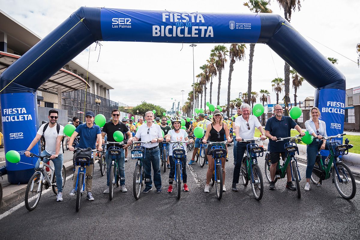 La Avenida Marítima se llena para celebrar una gran Fiesta de la Bici