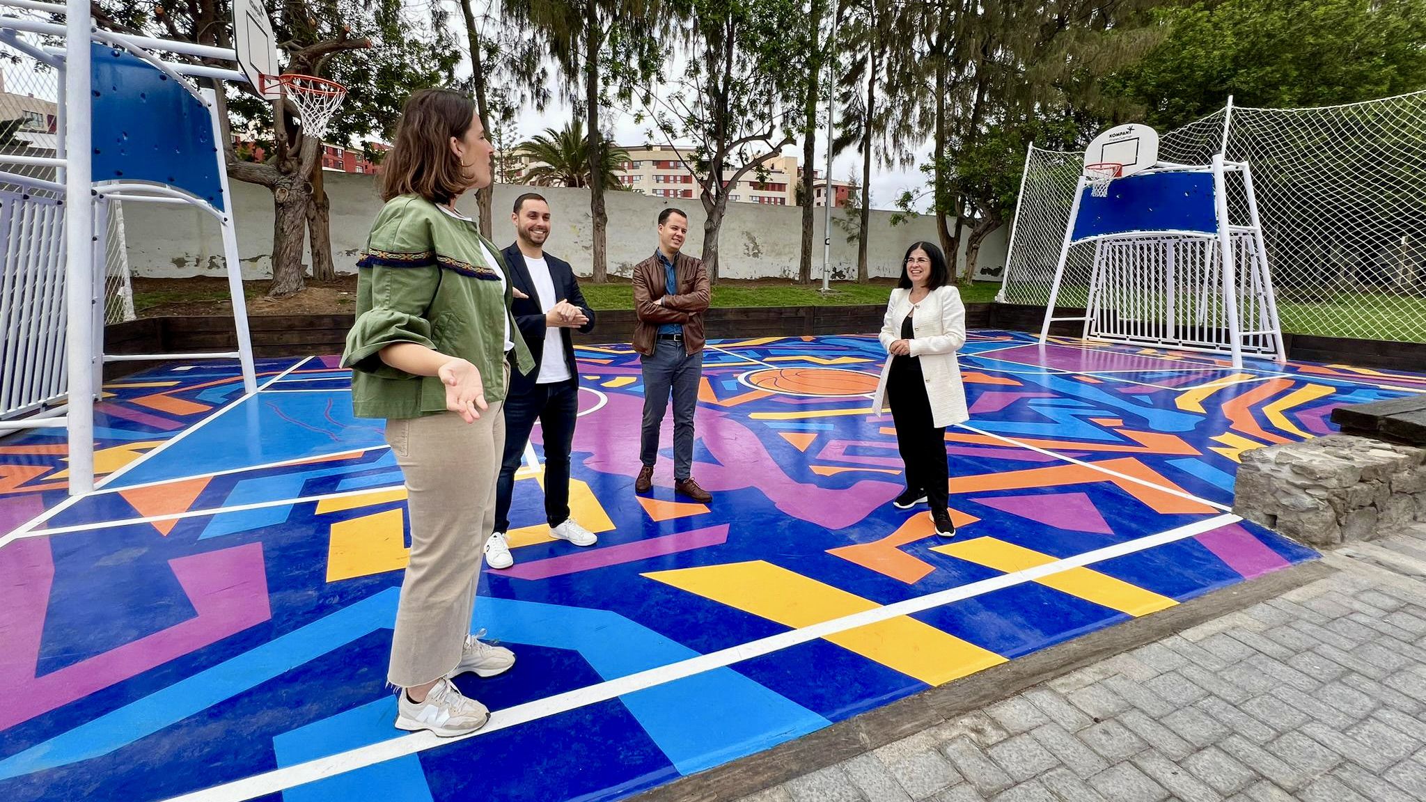 Renovada la pista deportiva del parque de La Minilla de la capital grancanaria