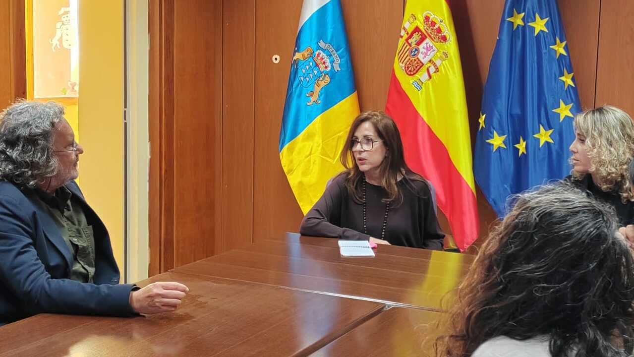 Lola Padrón y  Derecho al Techo se reúnen para abordar la crisis de la vivienda  