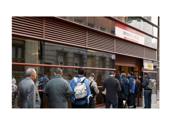 Canarias:  730 desempleados menos en abril