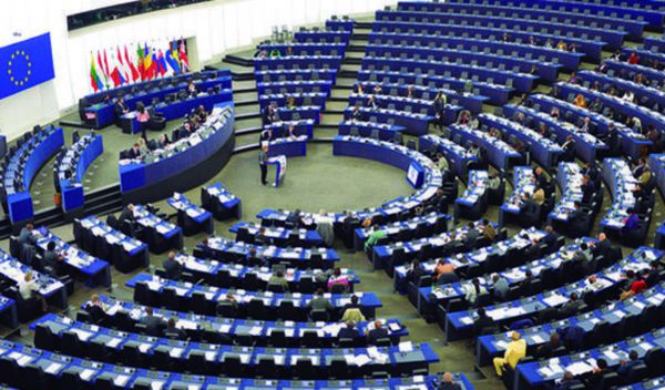 El Parlamento Europeo pide un salario mínimo europeo