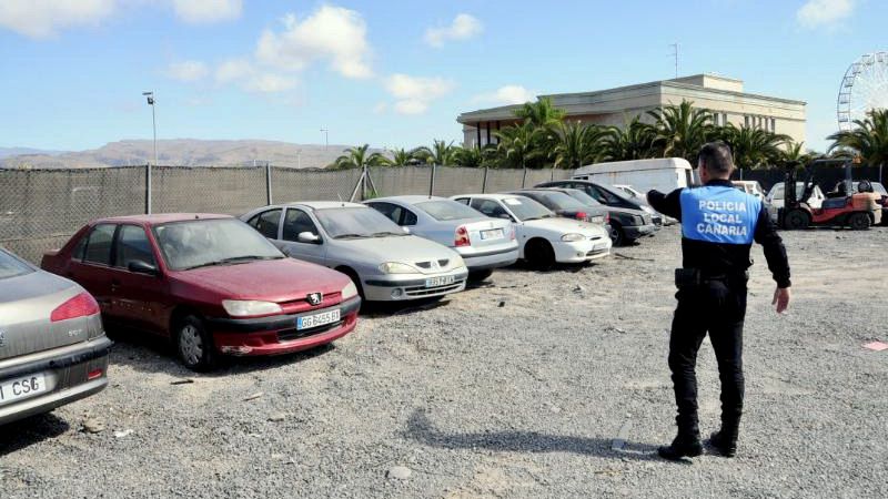 San Bartolomé de Tirajana limpia el potrero municipal
