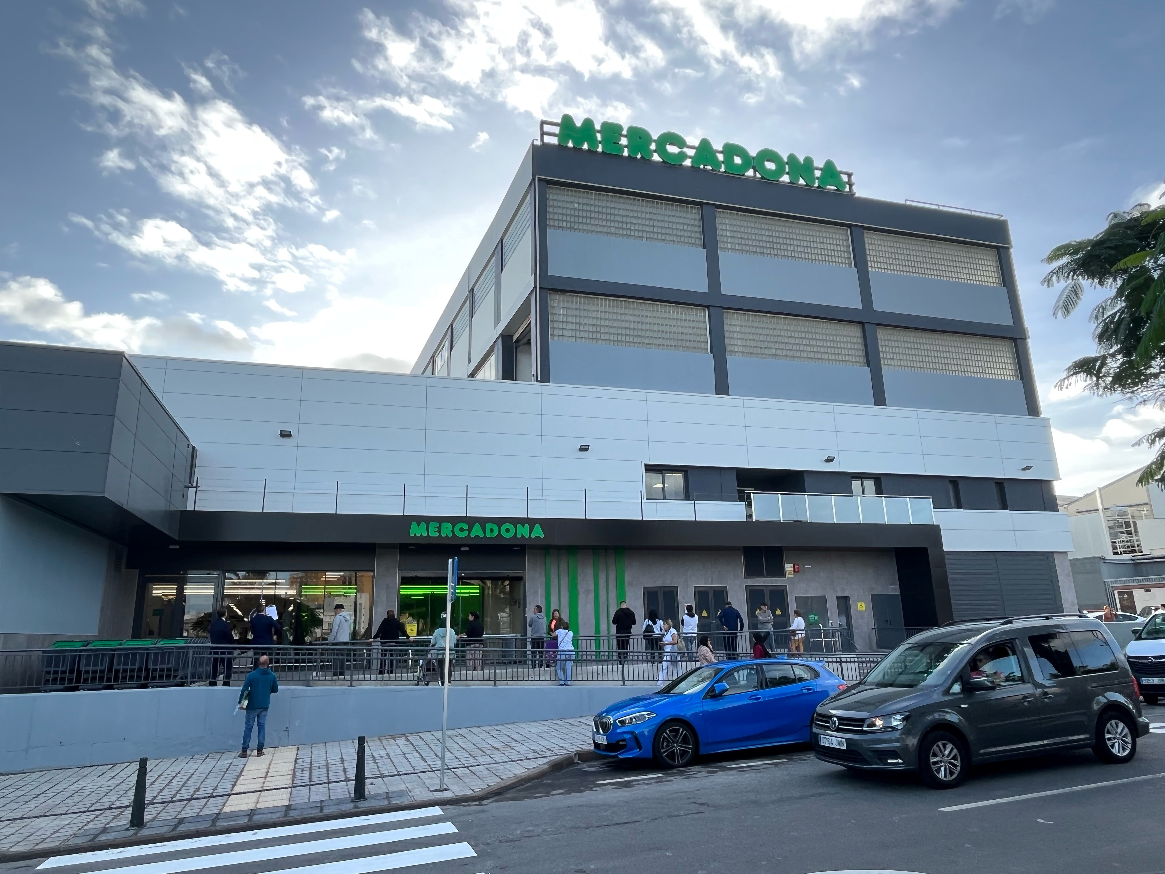 MERCADONA abre un nuevo supermercado en la subida a Tafira