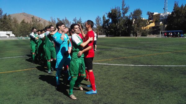 FÚTBOL - PREFERENTE LP: El CD Becerril buscará esta noche acabar con la condición de invictos de sus vecinos de la UD Guía