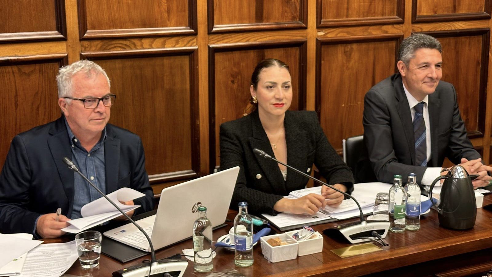 CC denuncia que el Cabildo rechace acabar con la inseguridad de las paradas de guaguas de la GC-110