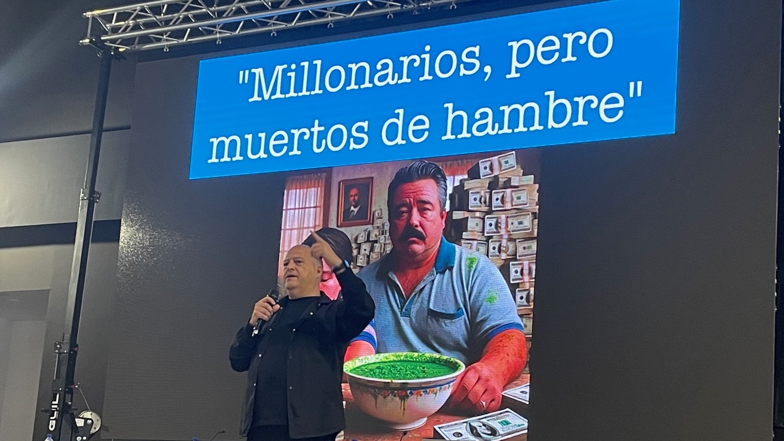 El hijo del narcoterrorista Pablo Escobar enseña el camino que no se debe seguir 