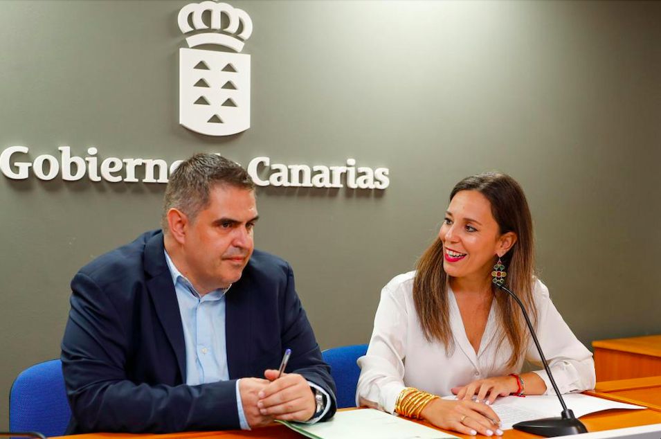 La consejera de Turismo destaca el descenso del paro en Canarias