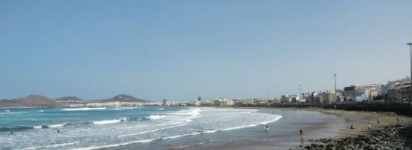 PROHIBIDO el baño en la zona de la CICER en LAS CANTERAS