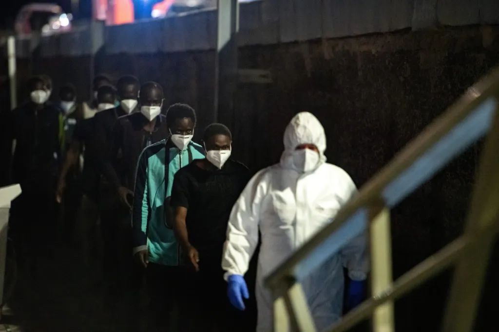 El Parlamento Europeo pide más apoyo a Canarias para la inclusión de los inmigrantes que recibe