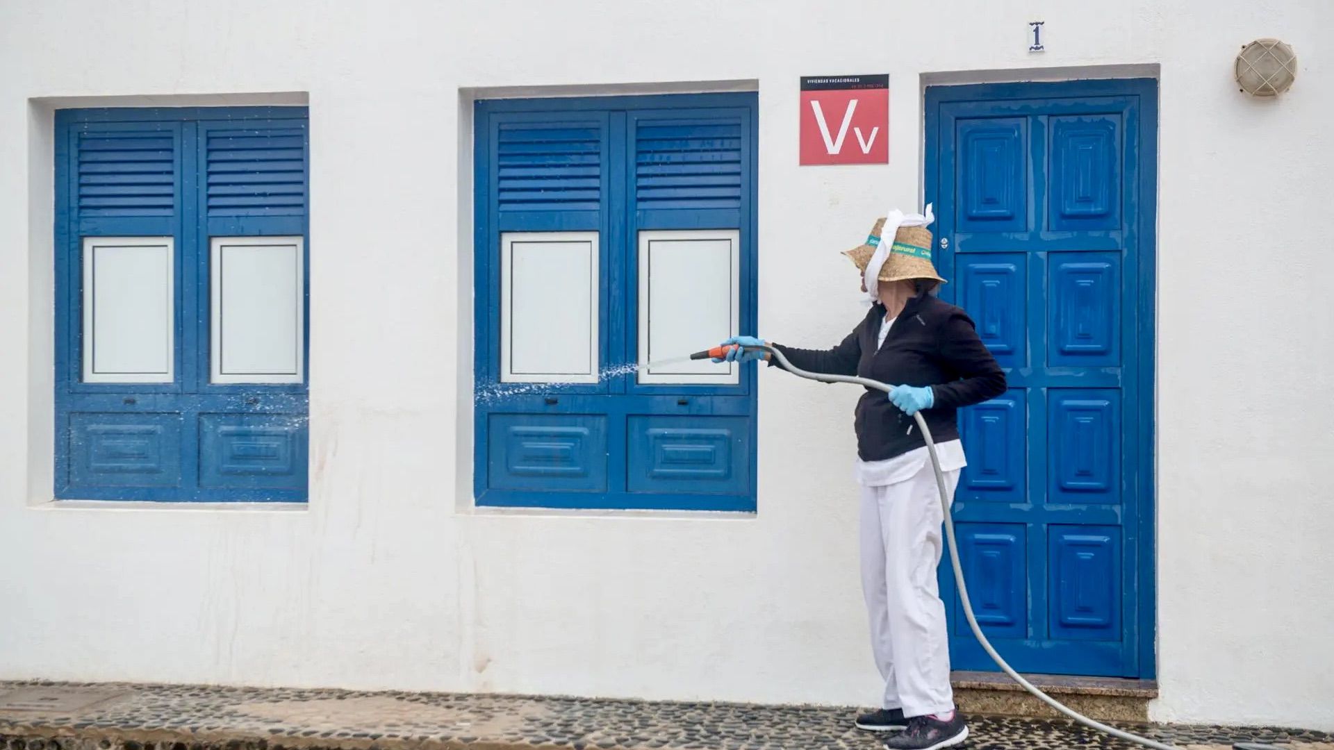 Los cabildos de las islas más pobladas piden una moratoria a las viviendas vacacionales