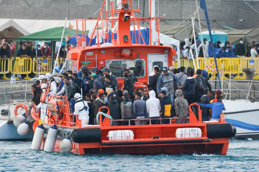 Fernando Clavijo reclama al Estado un refuerzo en los servicios de asistencia a migrantes