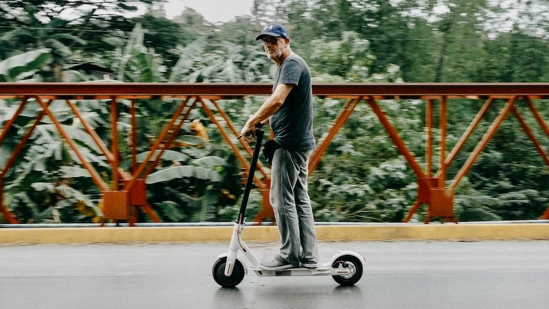 Los patinetes deberán tener seguro y matrícula a partir de enero