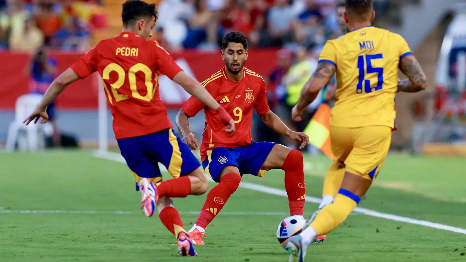 Clavijo siente orgullo por Pedri y Ayoze y los felicita por hacer algo maravilloso