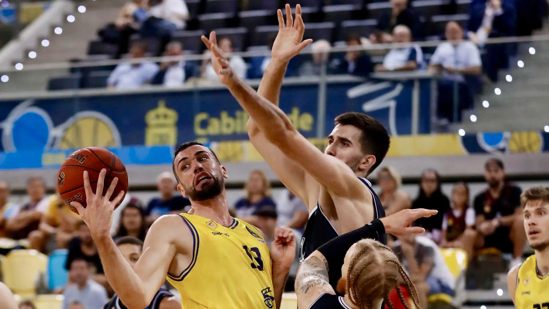 Pierre Pelos continuará en el Granca una temporada más con opción a otra