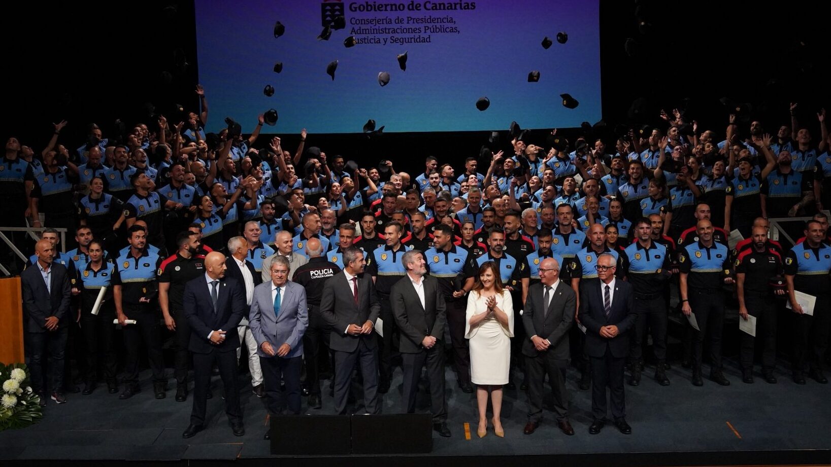 Clavijo: “Seguimos dando pasos para construir un sistema de seguridad adaptado a la realidad de Canarias”