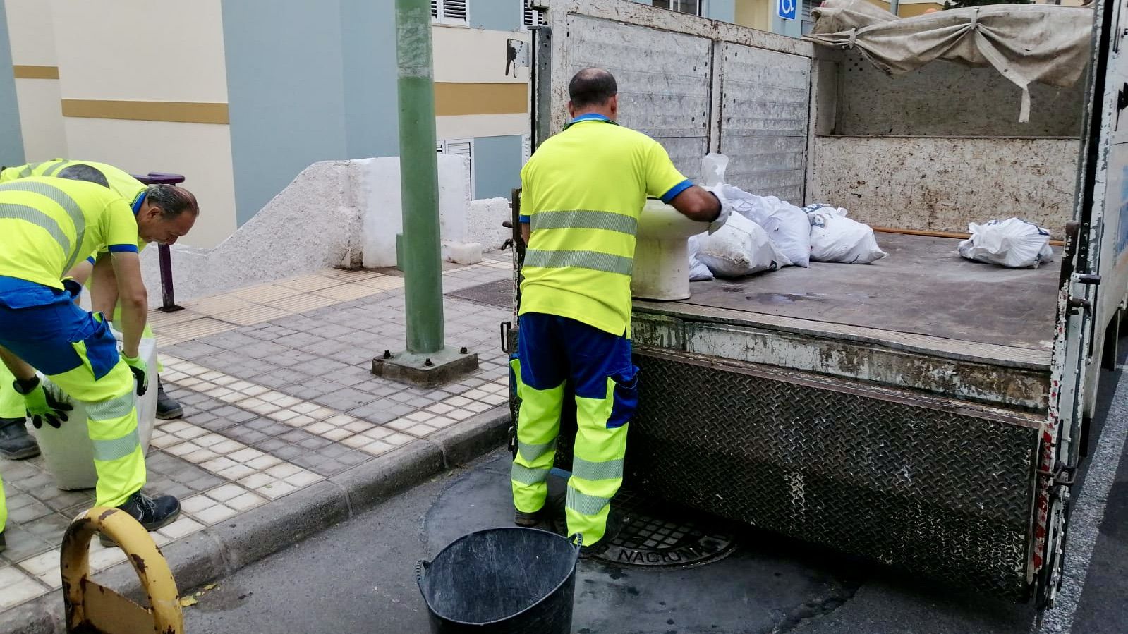 Hasta 23 barrios serán atendidos para recoger trastos, enseres y escombros durante el mes de octubre 