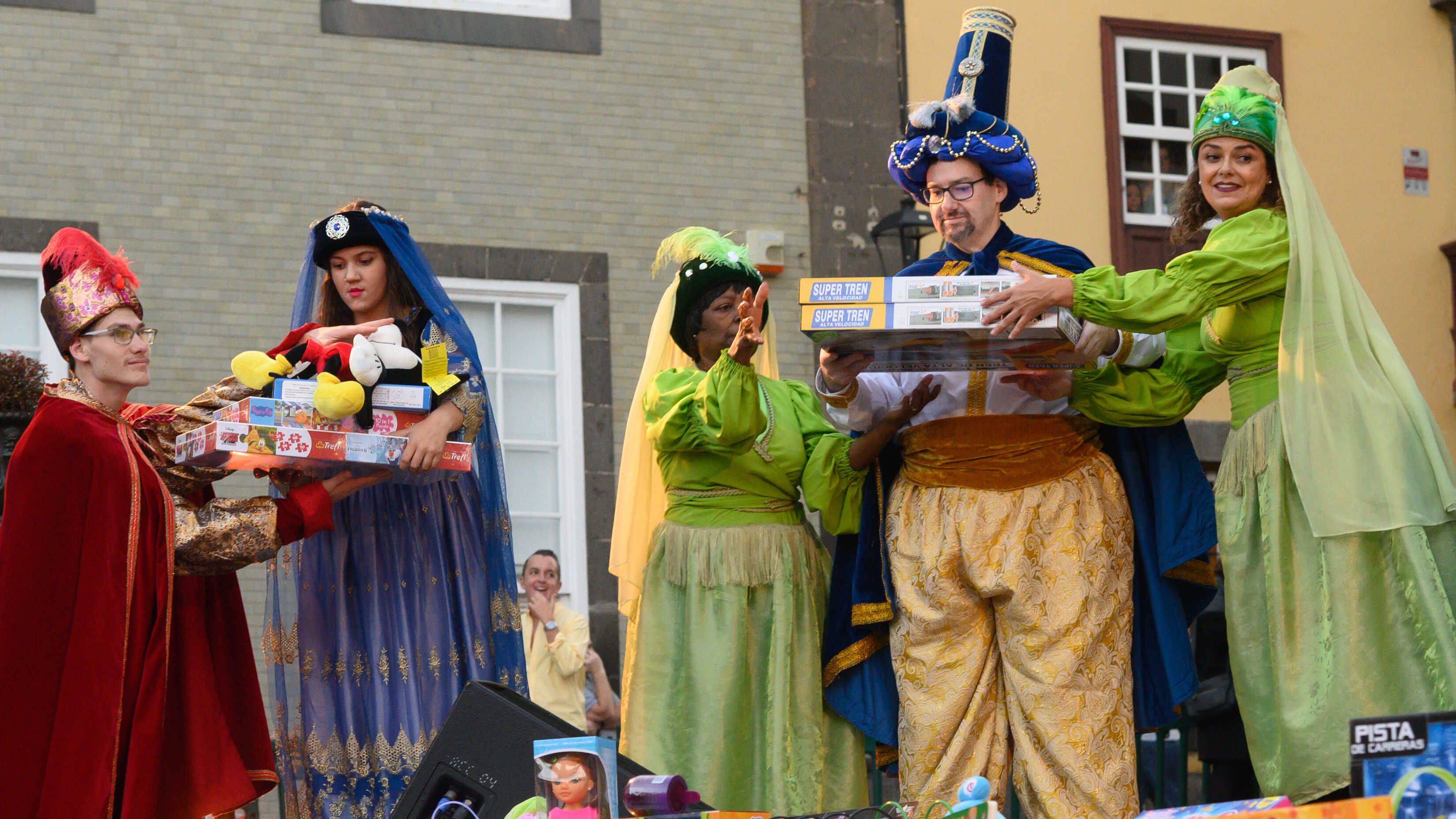 Recogida de juguetes en Santa Catalina