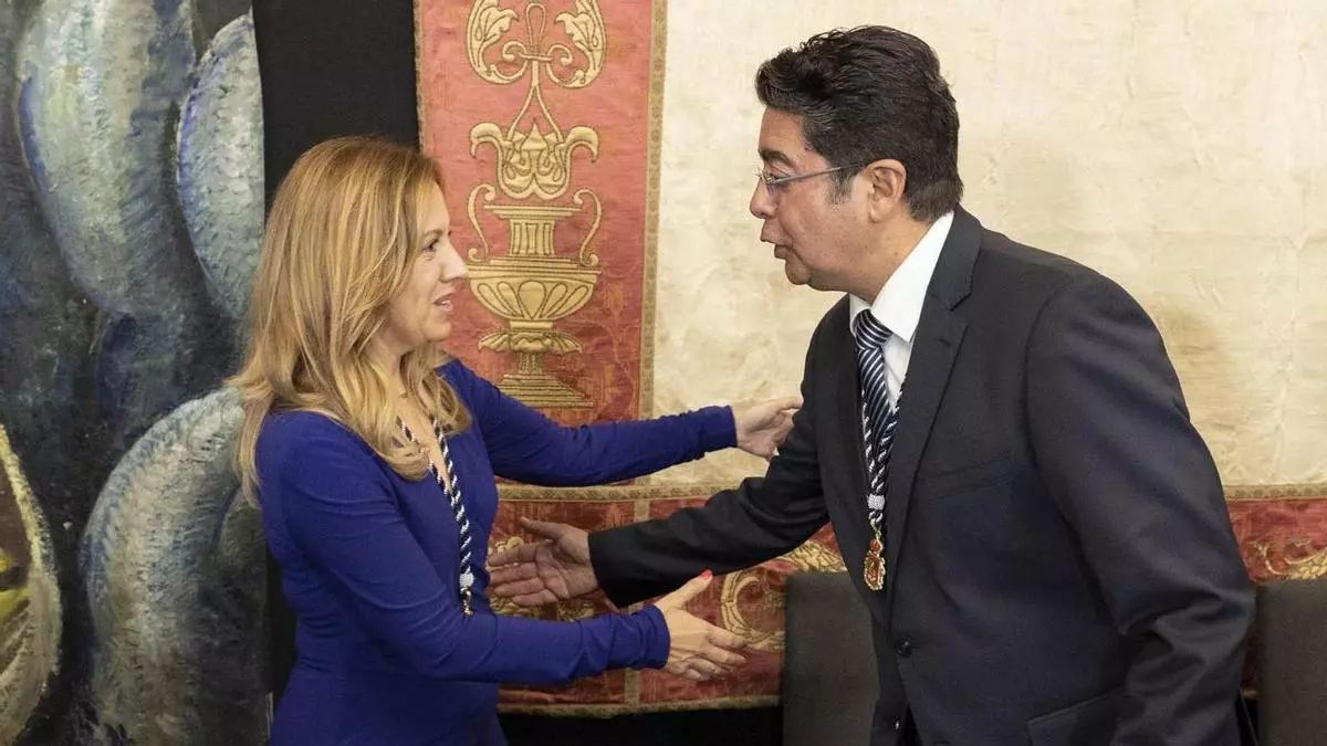 Pedro Martín renuncia a la Presidencia del Cabildo de Tenerife
