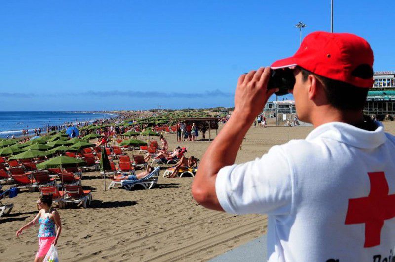 4 torretas de socorrismo para mejorar la seguridad en las playas sureñas