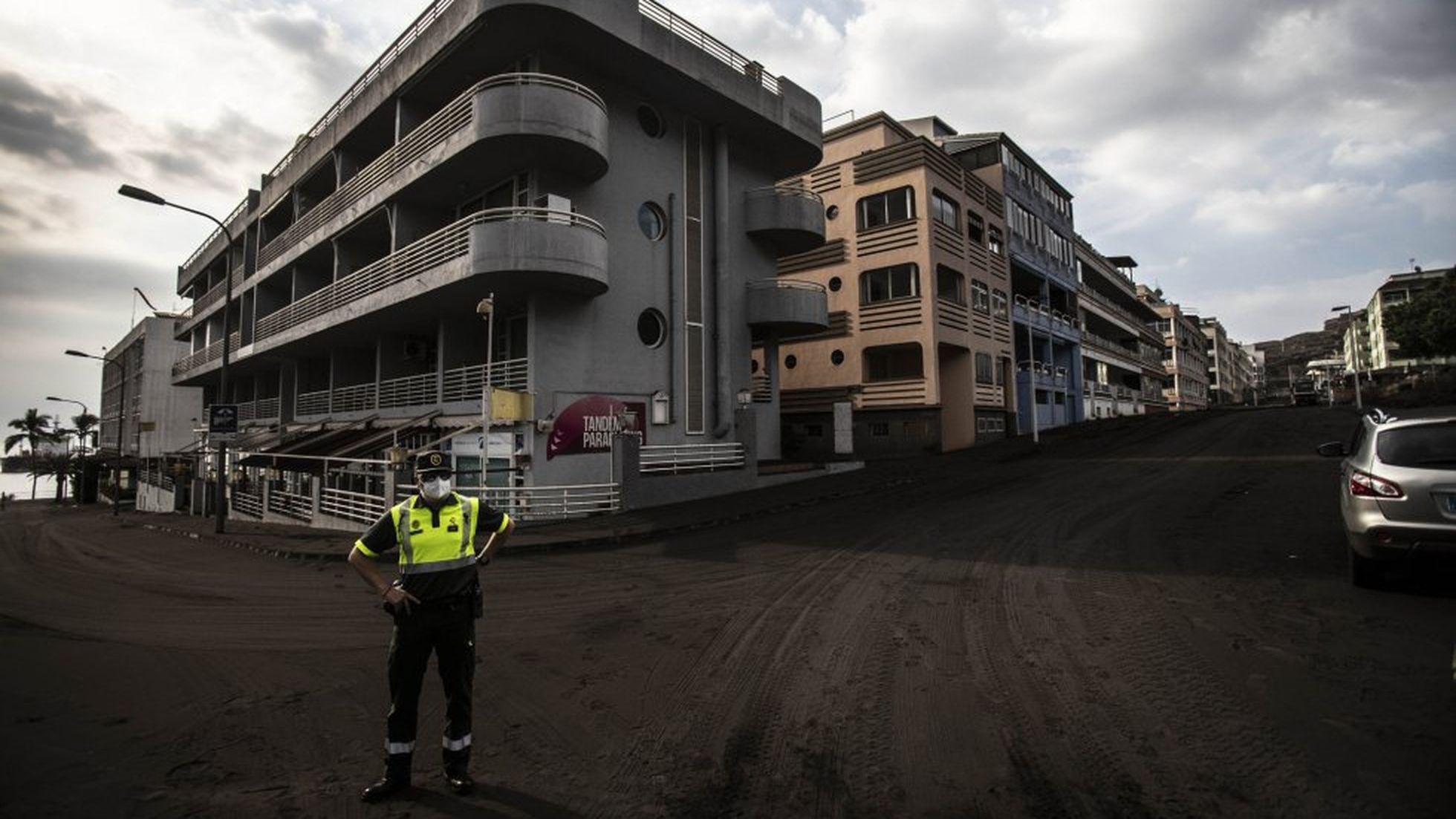 El Gobierno prepara un plan especial de vivienda para Puerto Naos y La Bombilla y ayudas directas para las empresas