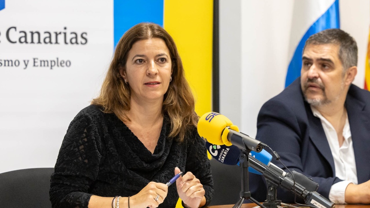 El desempleo en Canarias baja en abril en 2.784 personas y alcanza su nivel más bajo en diecisiete años