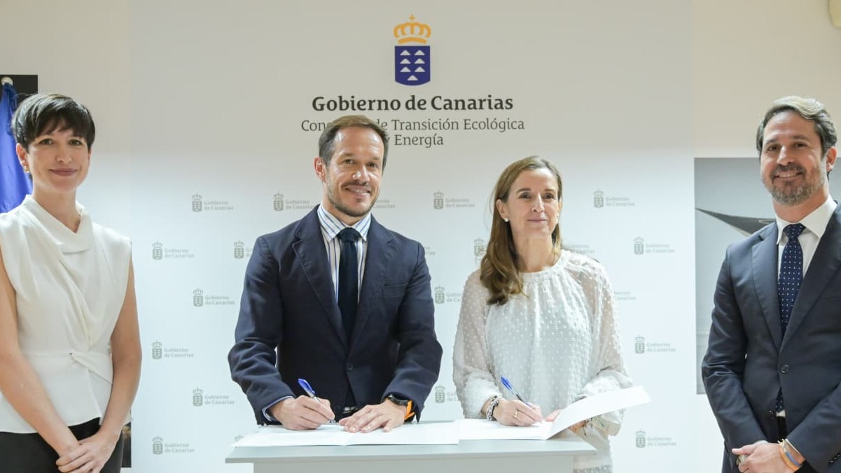 Ecoembes y el Gobierno de Canarias impulsan la recogida selectiva de envases a través de un nuevo acuerdo