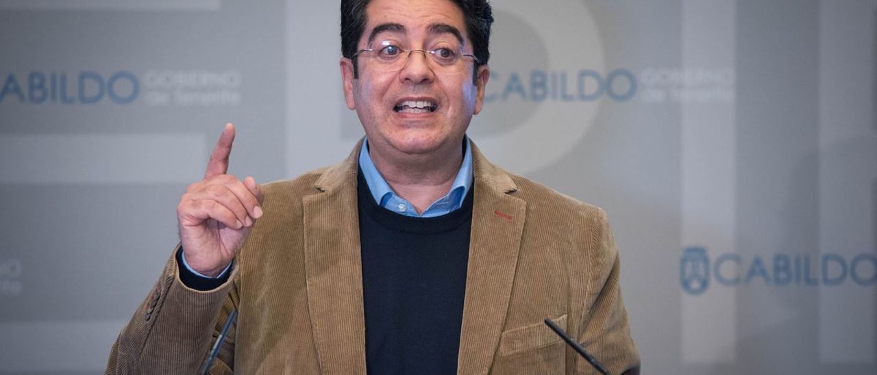 Podemos retira su apoyo a Pedro Martín en el Cabildo de Tenerife por el puertito de Adeje