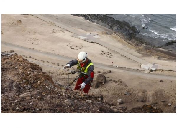 Se reabren los accesos a la playa de El Confital
