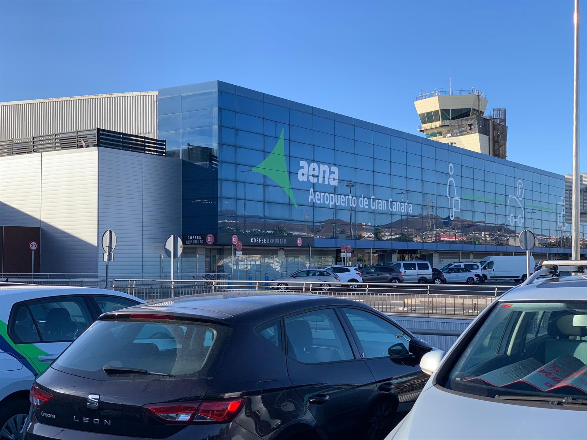 Más del 20% de los pasajeros llegados a Canarias en julio procedían de Reino Unido