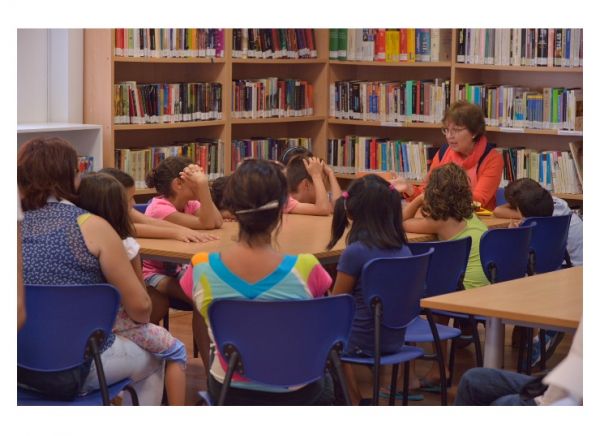 Asistieron 226 personas en los cuentacuentos de la Biblioteca Josefina de la Torre 