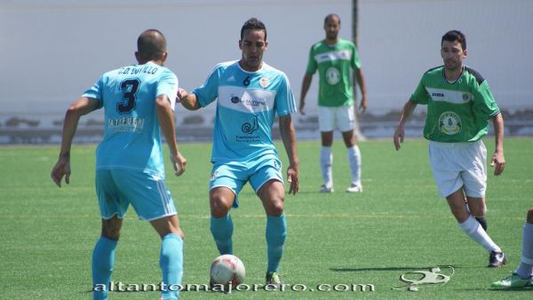 Preferente Las Palmas Grupo 2 - Duelo de candidatos a recupera la Tercera División entre Cotillo y Teror