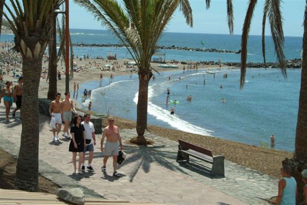 Canarias continúa perdiendo turistas internacionales, que  caen un 7,9% en julio en Canarias