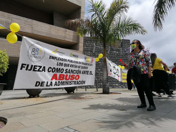 El Gobierno canario firma el ACUERDO con los INTERINOS en huelga para acabar con el abuso de temporalidad