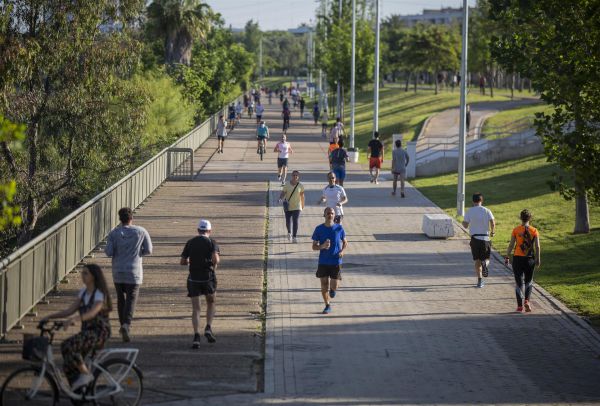 La llegada de MIGRANTES compensa el descenso de población por la pandemia y Canarias llega a 2,24 millones de habitantes