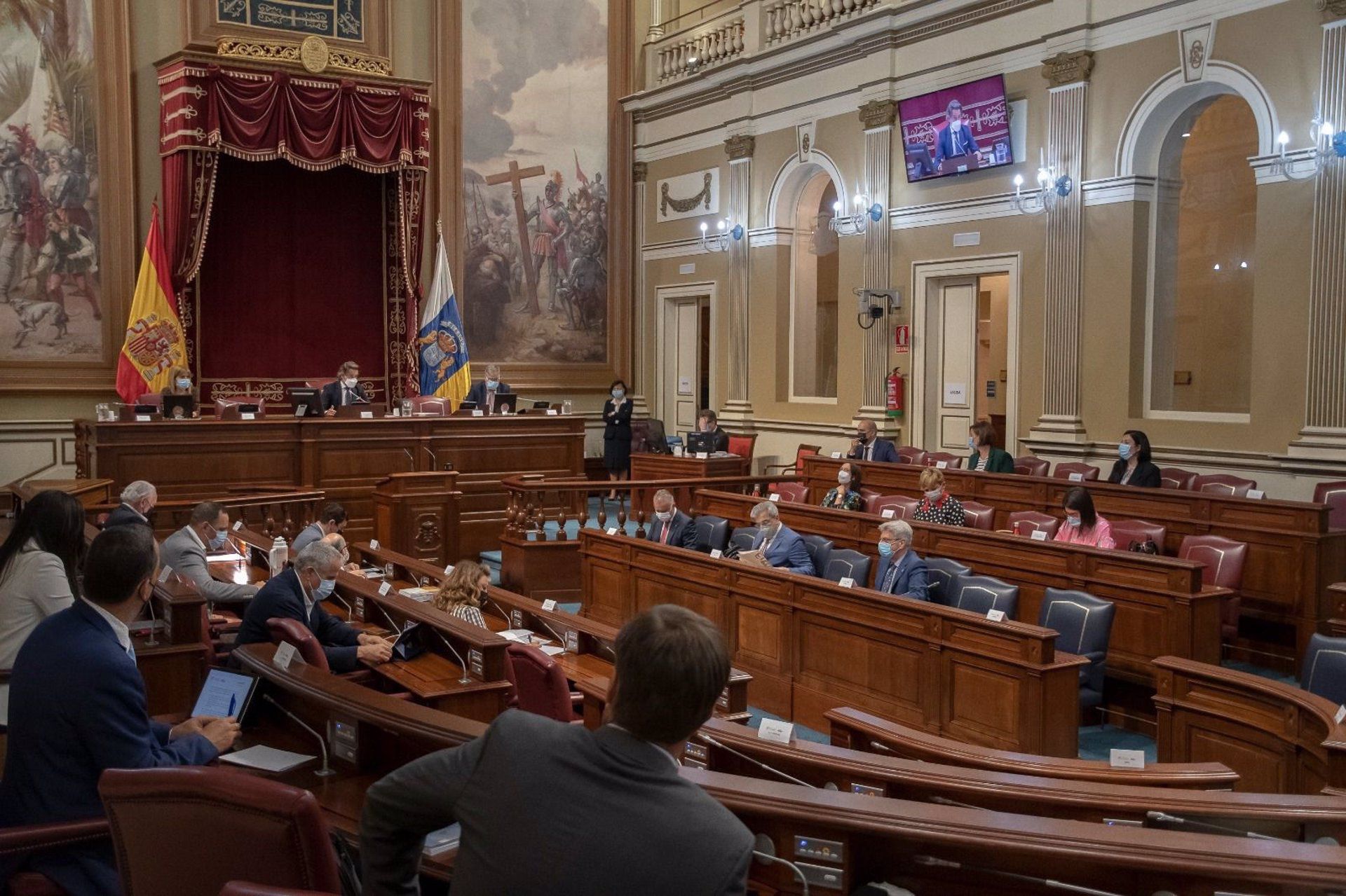 El Gobierno de Ángel Víctor Torres saca adelante su tercer presupuesto